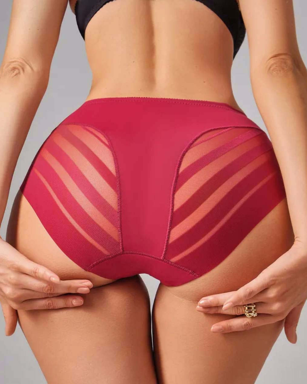 🔥Plus Size Up to 6XL 🔥 High Waisted Invisible Tummy Control Panties - Sheer Stripe Shapewear