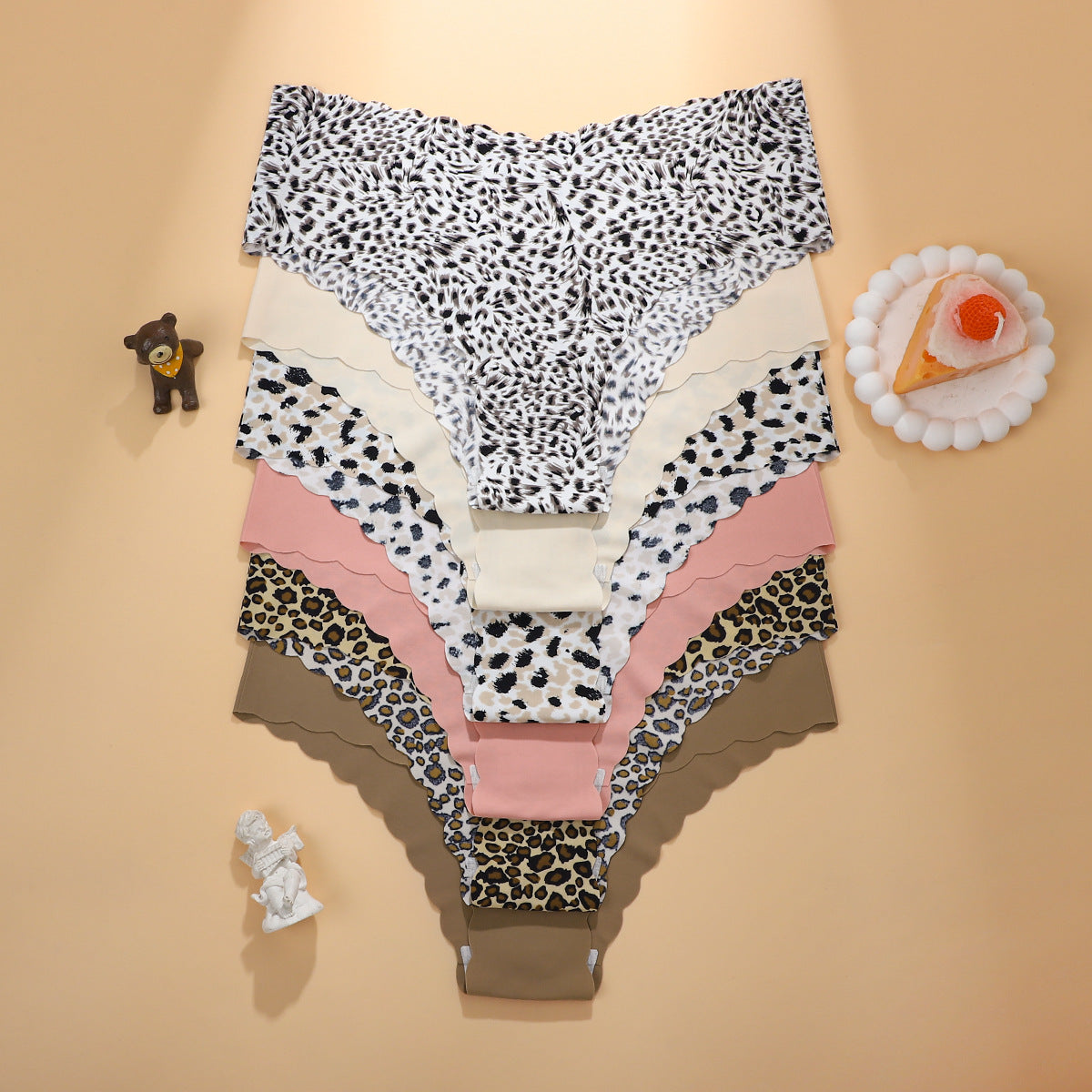 Women's 6-Pack Seamless Leopard Wave Brief Panties